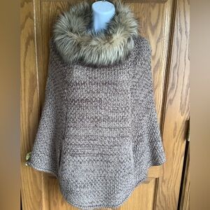 Steve Madden poncho/cape OS